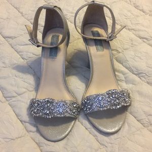 Betsey Johnson silver w/ bead sandals
